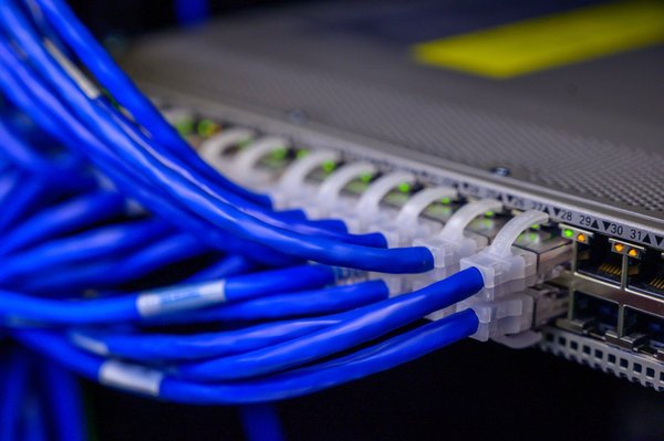 Câble fibre optique 20 m : Comment booster votre connexion internet grâce à des astuces marketing